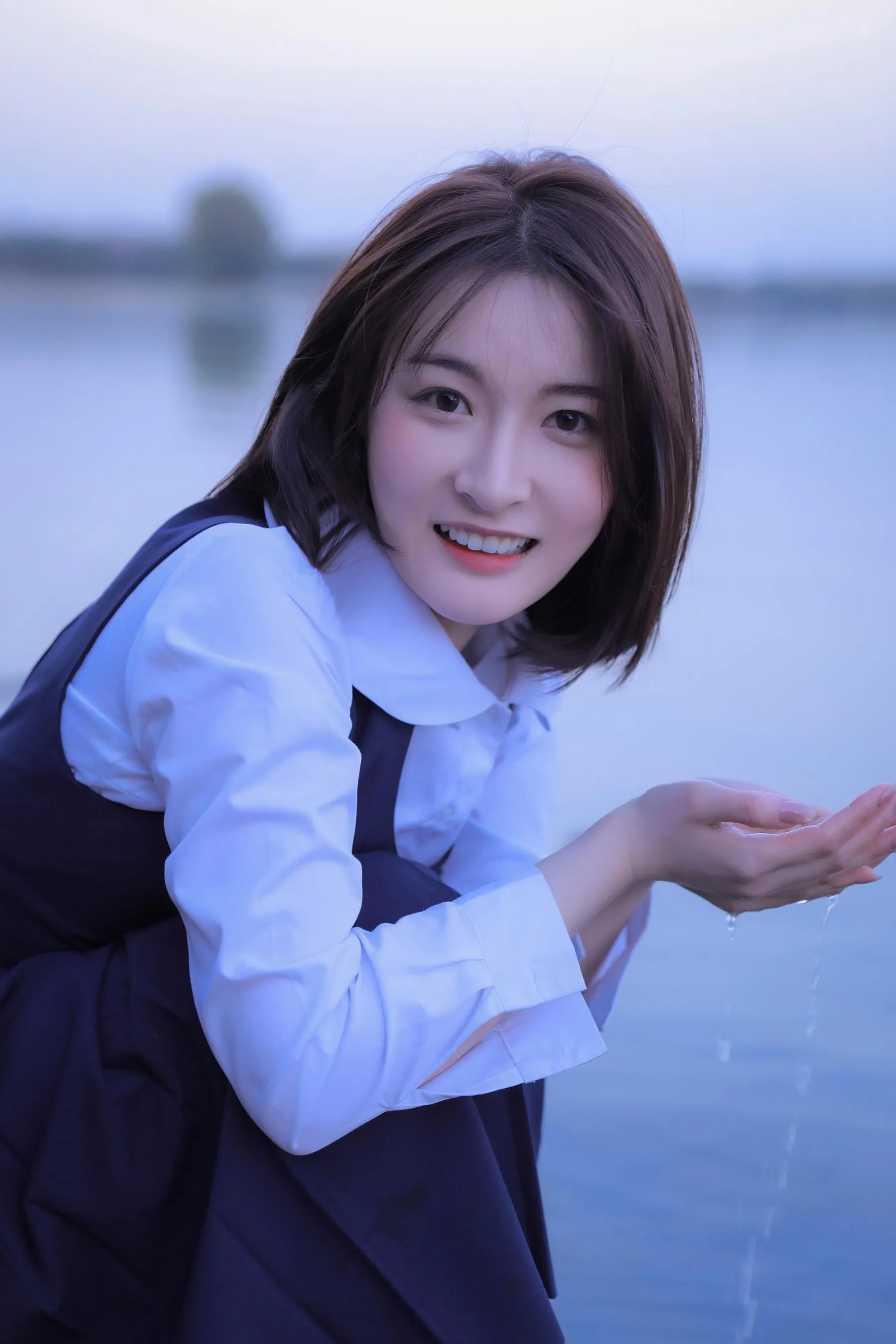 [艺图语] 2022.06.29 海边JK 君君 [20P]插图5